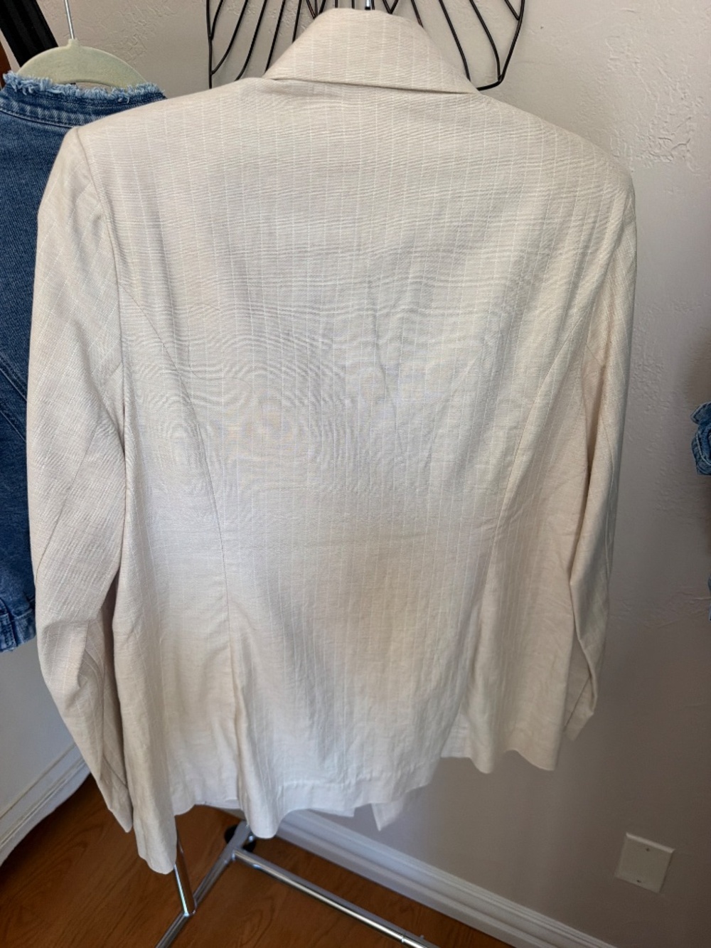 Jacket - Picture 3 of 3